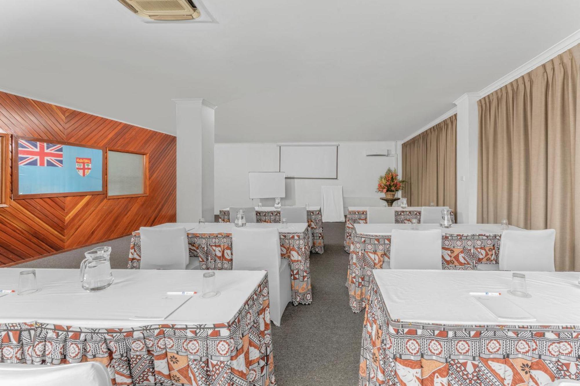 Trans International Hotel Nadi Extérieur photo