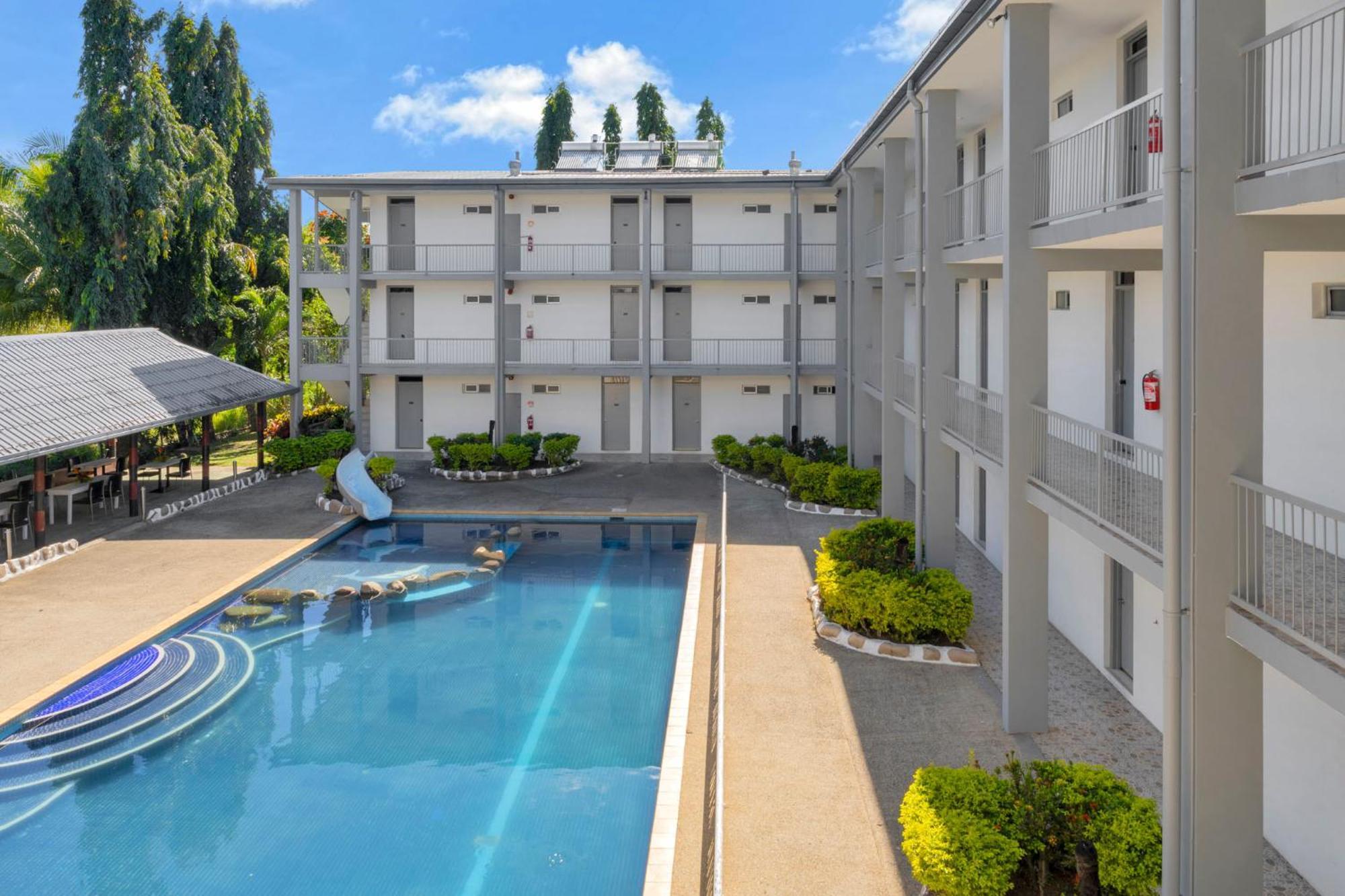 Trans International Hotel Nadi Extérieur photo