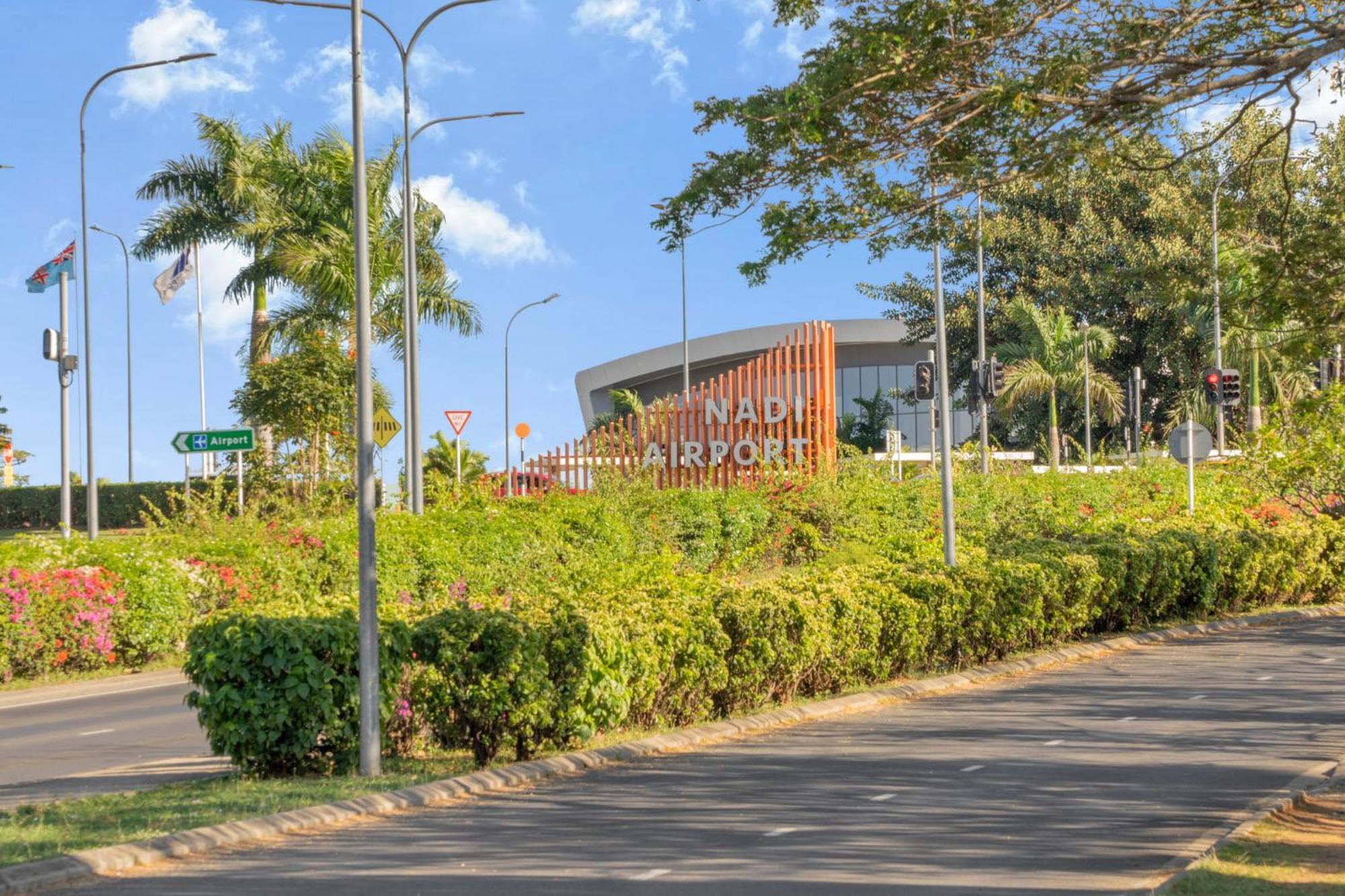 Trans International Hotel Nadi Extérieur photo